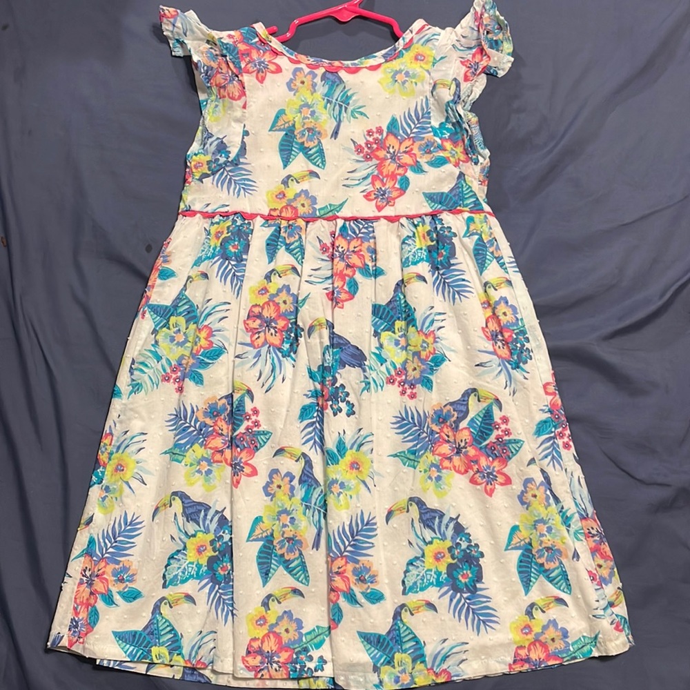 Girls dress